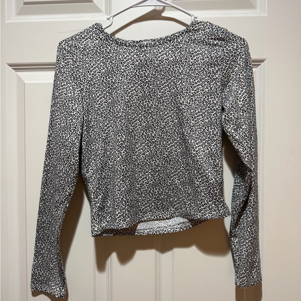 Gaze Black and White Patterned Long Sleeve Top